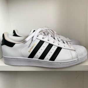 ❤️VINTAGE Adidas Superstar Shoes Size 9❤️